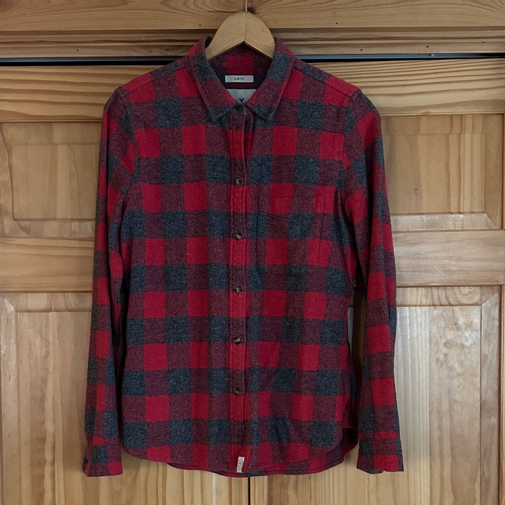 American Eagle Outfitters Red and Gray Plaid Button-Down Shirt